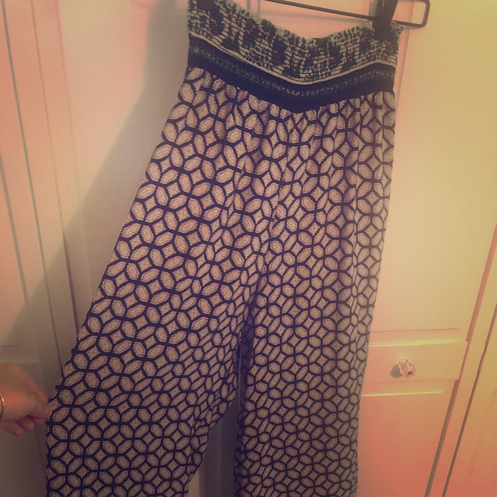 Wide leg silky festival pants!